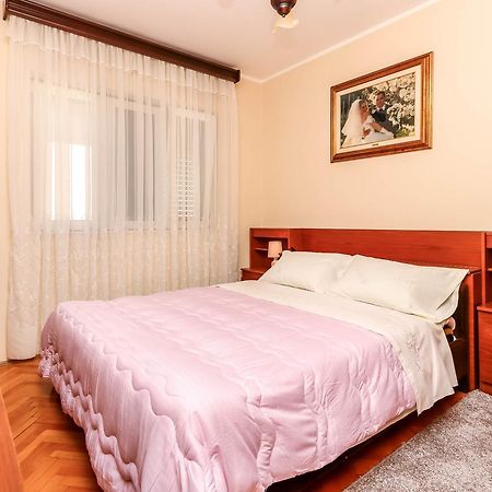Guest House Darka Bijela Esterno foto